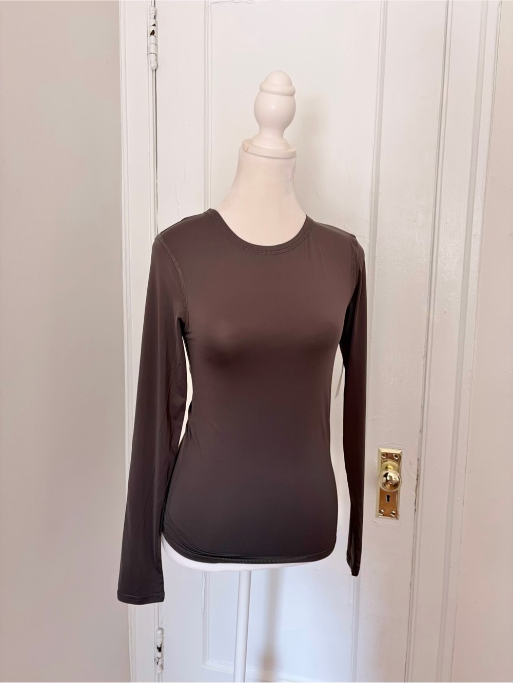 Ardene Brown Long-Sleeve Crewneck Tee